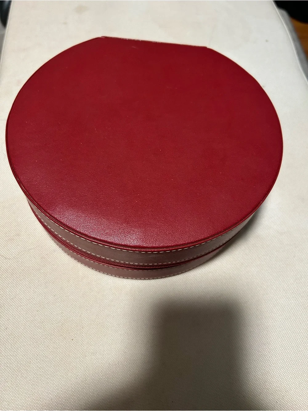 Red Round Travel Jewelry Case with Cream Interior - Unbranded